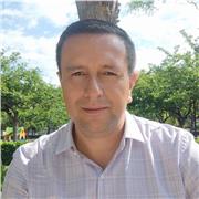 Profesor titulado como Dibujante Técnico, experiencia en arquitectura, diseño de interiores y mobiliario. Online y Presencial